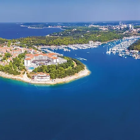 شقة In With Wifi *