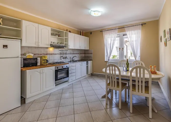 Apartment In With Wifi