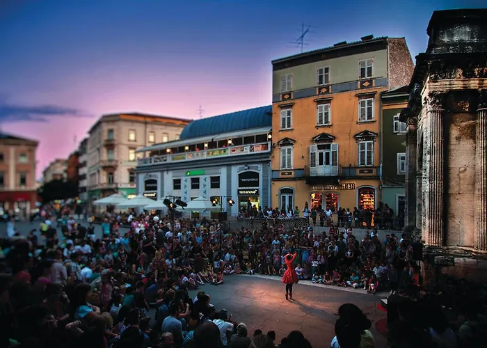 Apartment In With Wifi